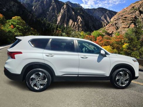 Used 2021 Hyundai Santa Fe SE AWD/4WD image 2