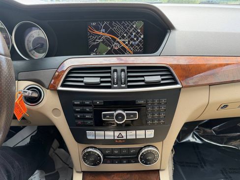 Used 2013 Mercedes-Benz C 300 4MATIC Sedan image 67