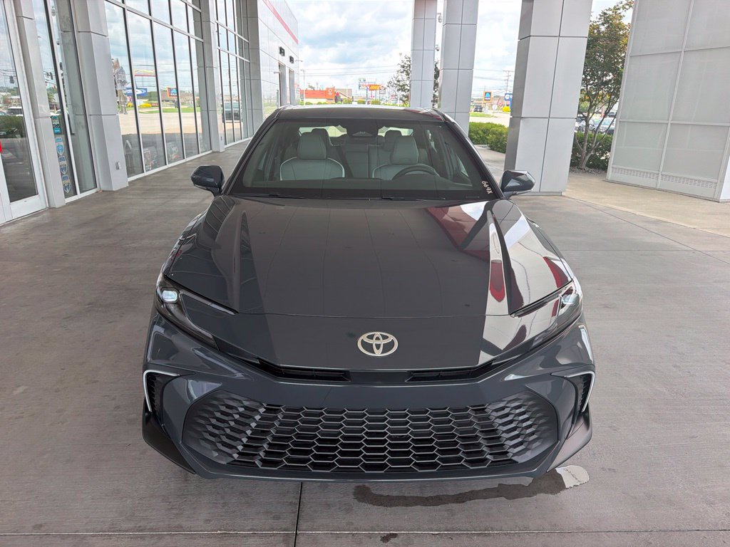 Used 2026 Toyota Camry SE FWD image 14