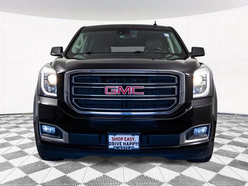 Used 2017 GMC Yukon XL SLT image 3