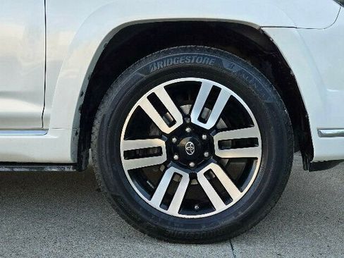 Used 2016 Toyota 4Runner Limited AWD/4WD image 36