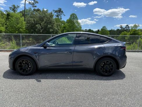 Used 2021 Tesla Model Y Long Range AWD/4WD image 15
