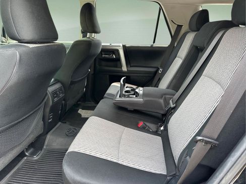 Used 2019 Toyota 4Runner SR5 AWD/4WD image 17