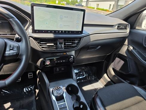 Used 2024 Ford Escape ST-Line w/ Tech Pack #1 AWD/4WD image 31
