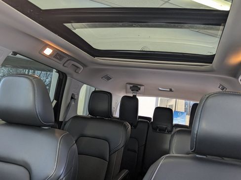 Certified 2024 Nissan Pathfinder SL w/ SL Premium Package image 34