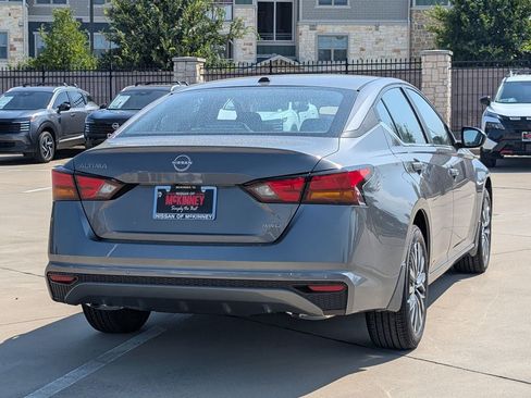 New 2026 Nissan Altima 2.5 SV AWD/4WD image 4