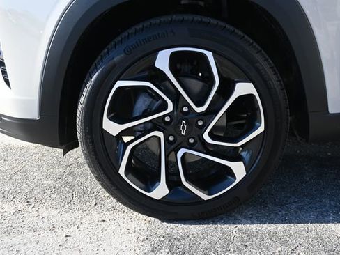 New 2026 Chevrolet Trax RS w/ Sunroof Package image 27