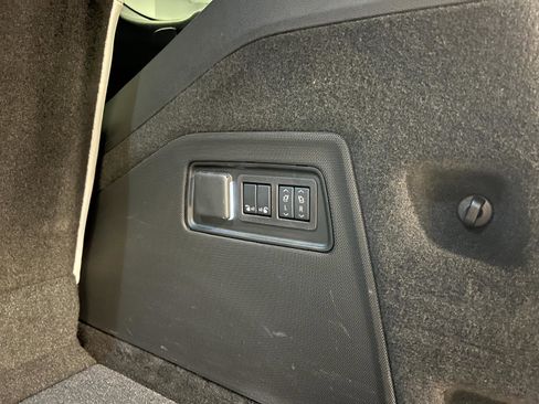 Used 2026 Cadillac Escalade V w/ LPO, ONYX Package image 40