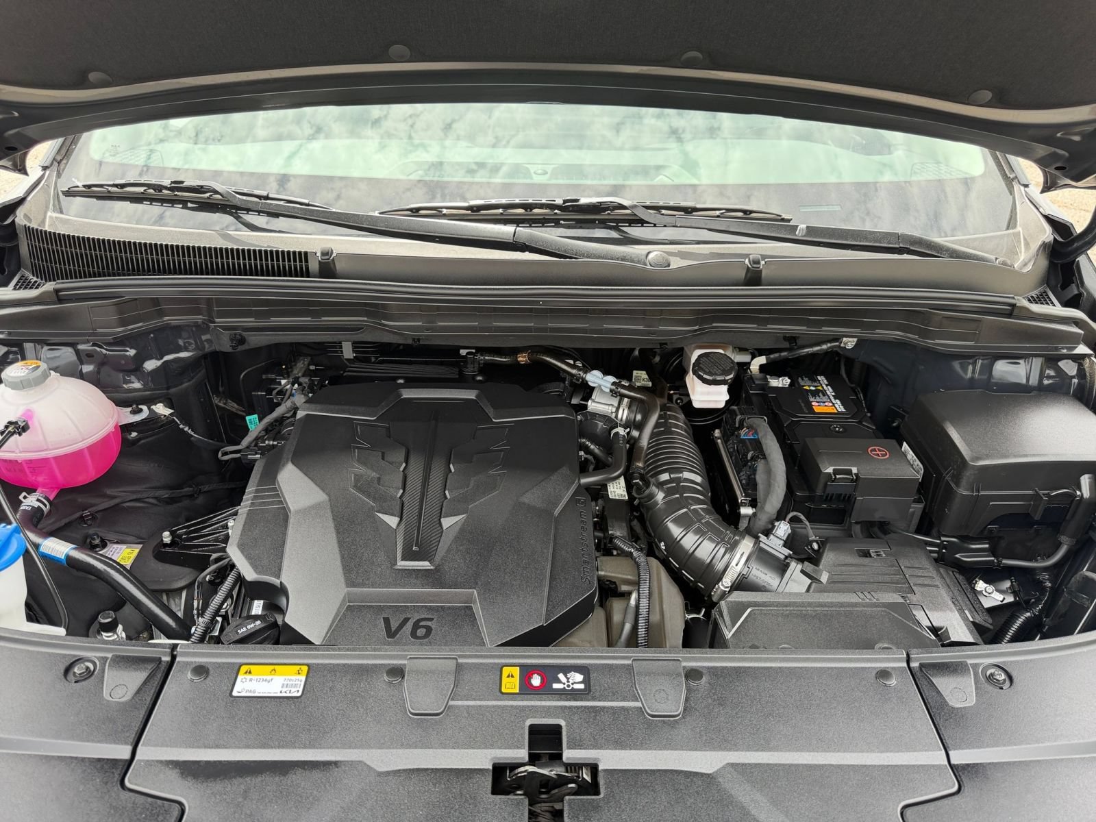 Used 2026 Kia Carnival FWD image 33