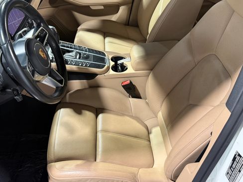 Used 2021 Porsche Macan S AWD/4WD image 22