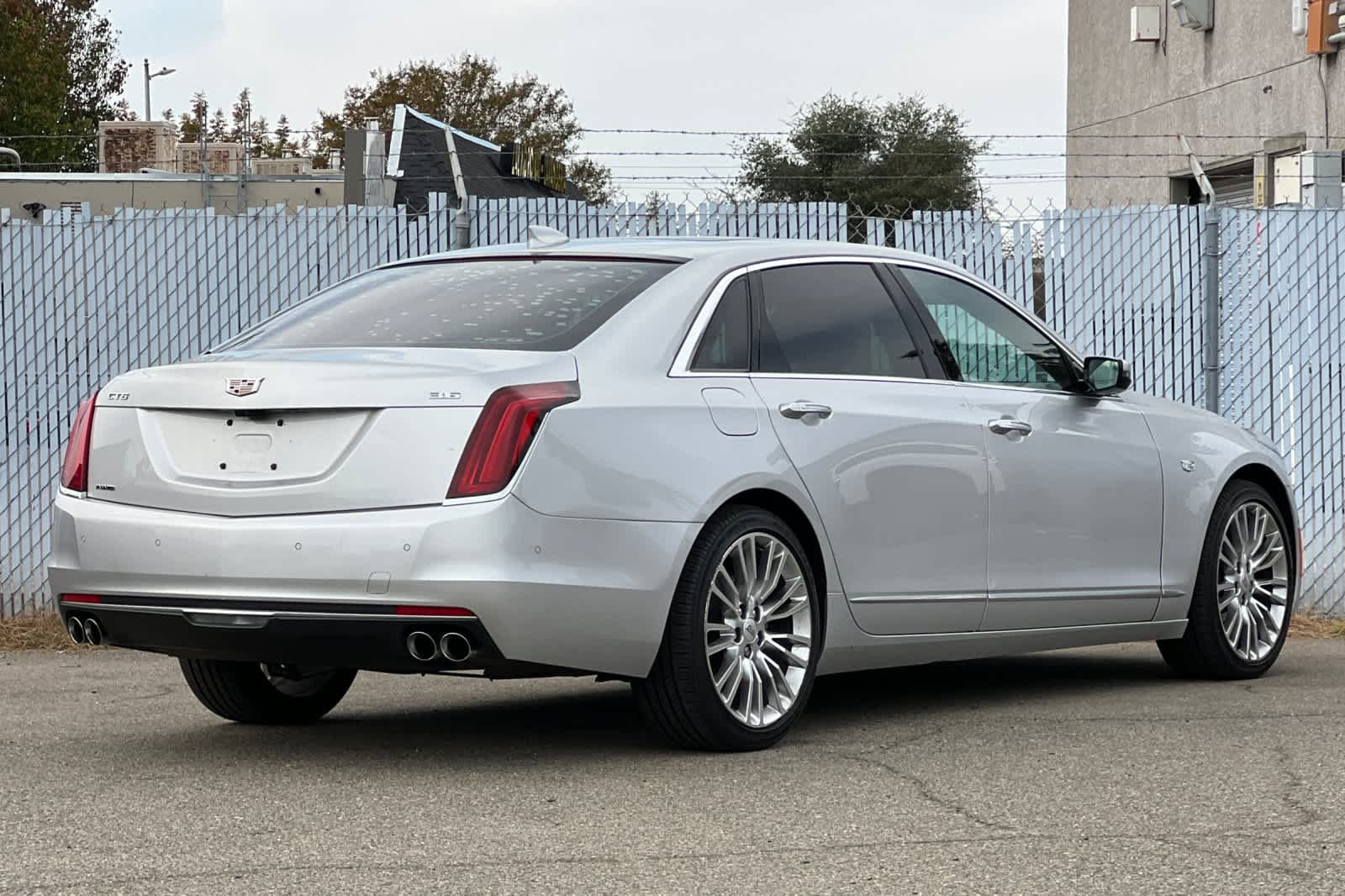 Used 2018 Cadillac CT6 Luxury w/ Active Chassis Package AWD/4WD image 3