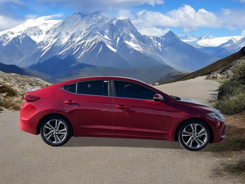 Used 2018 Hyundai Elantra Limited image 6