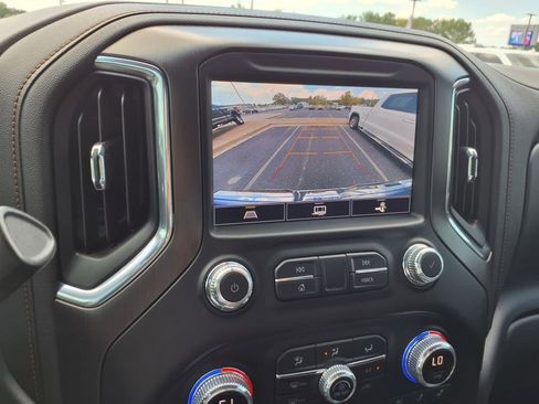 Used 2021 GMC Sierra 1500 AT4 image 23