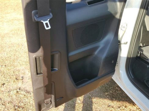 Used 2019 Toyota Tacoma SR5 image 30