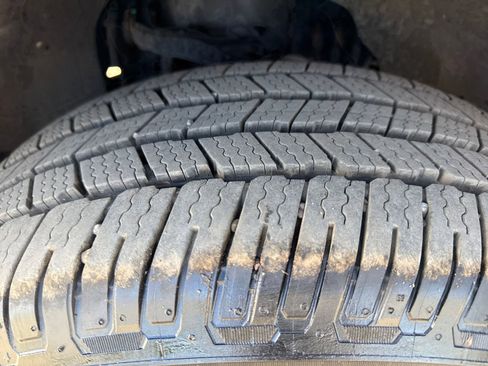 Certified 2022 Ford F150 XLT w/ Equipment Group 302A High image 28