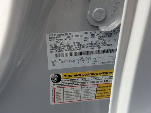 Certified 2025 Ford Expedition Active image 32