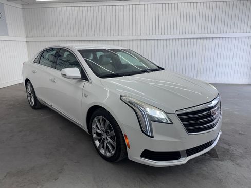 Used 2019 Cadillac XTS FWD image 3