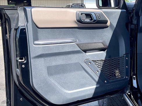 Used 2024 Ford Bronco Wildtrak AWD/4WD image 17