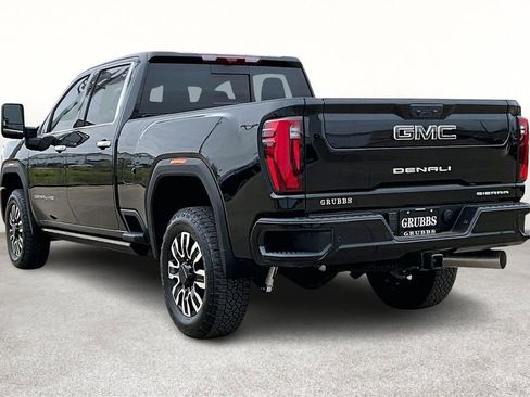 New 2026 GMC Sierra 2500 Denali Ultimate AWD/4WD image 4