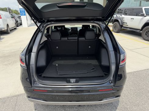 Used 2025 Honda HR-V EX-L image 12