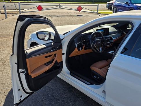 Used 2022 BMW 530i xDrive w/ Convenience Package AWD/4WD image 50