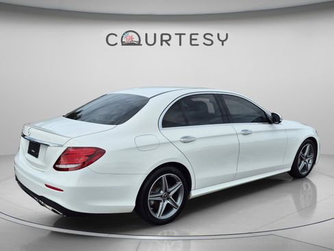 Used 2019 Mercedes-Benz E 300 image 7