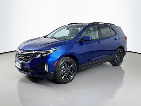 Used 2023 Chevrolet Equinox RS AWD/4WD image 5