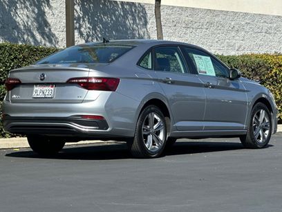 Used 2024 Volkswagen Jetta SE
