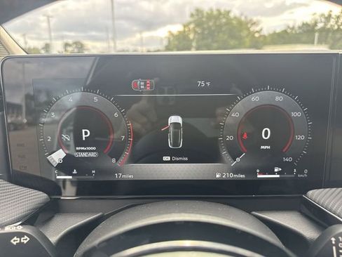 New 2026 Nissan Kicks SR image 18