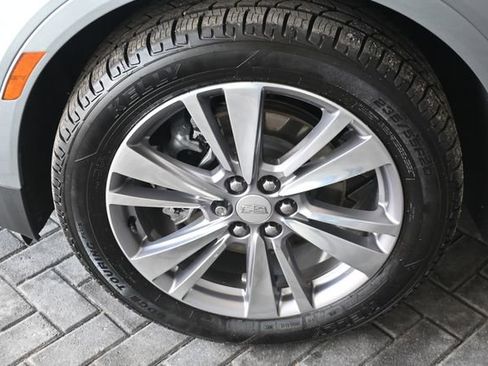 Used 2024 Cadillac XT5 Premium Luxury w/ LPO, Premium Carpet Package image 27