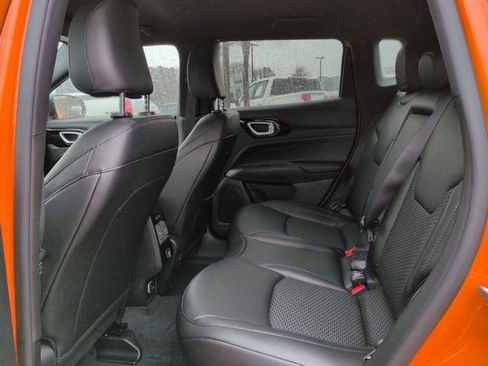 New 2026 Jeep Compass Latitude image 13