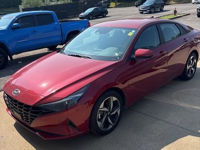 Used 2023 Hyundai Elantra SEL w/ Convenience Package
