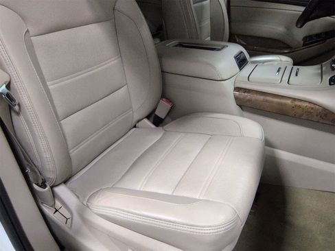 Used 2016 GMC Yukon Denali w/ Open Road Package image 24