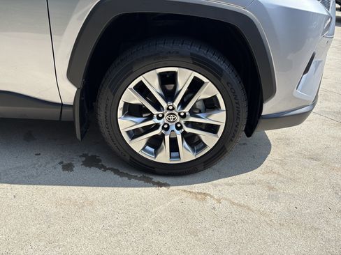 Used 2022 Toyota RAV4 Limited AWD/4WD image 35