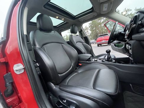 Used 2017 MINI Cooper Clubman S image 15