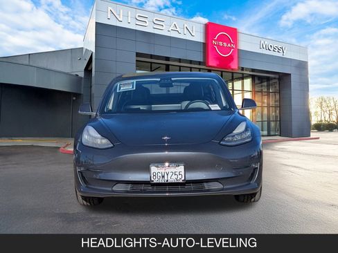 Used 2018 Tesla Model 3 Long Range image 5