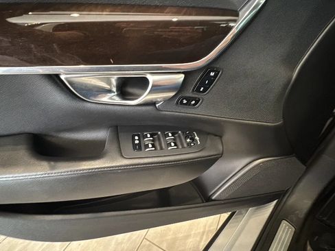 Used 2019 Volvo S90 T5 Momentum FWD image 54