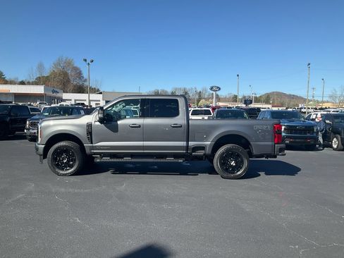 New 2026 Ford F250 Lariat w/ Black Appearance Package AWD/4WD image 8