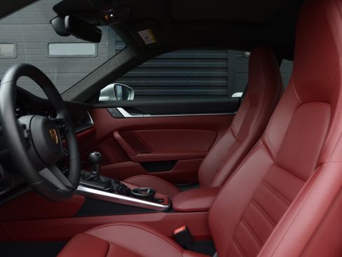 Used 2023 Porsche 911 Carrera GTS RWD image 16