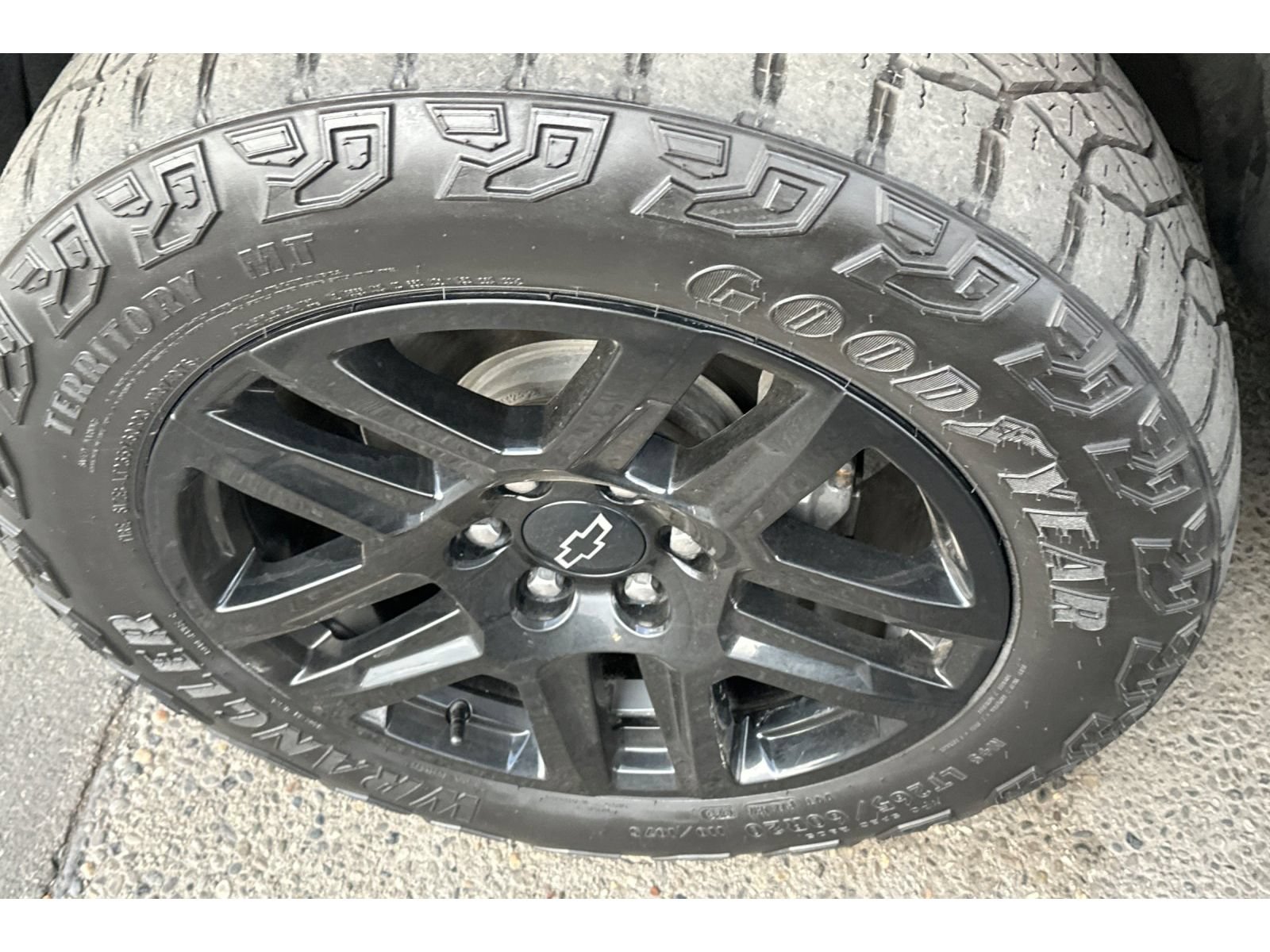 Used 2023 Chevrolet Silverado 1500 LT Trail Boss w/ LT Trail Boss Premium Package AWD/4WD image 4