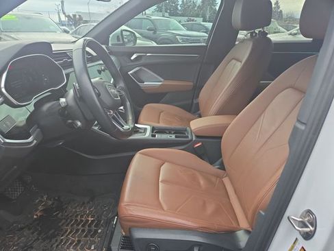 Used 2022 Audi Q3 2.0T Premium Plus w/ Premium Plus Package image 10