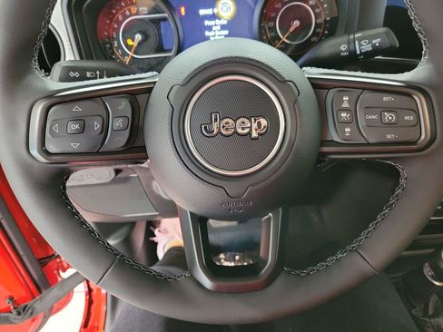 New 2025 Jeep Gladiator Sport image 10