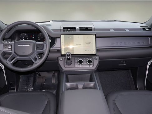 New 2026 Land Rover Defender 130 X-Dynamic SE image 14