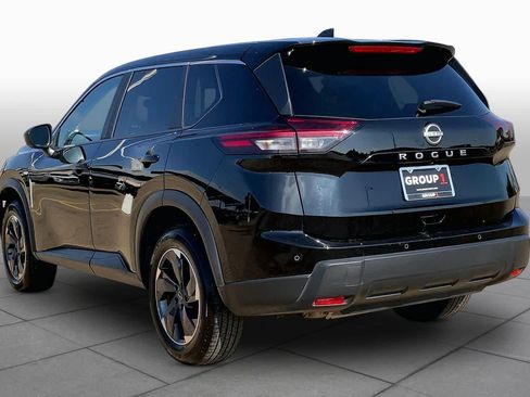 Used 2025 Nissan Rogue SV FWD image 12