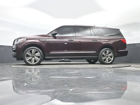 Used 2018 Lincoln Navigator L Reserve w/ Technology Package AWD/4WD image 27