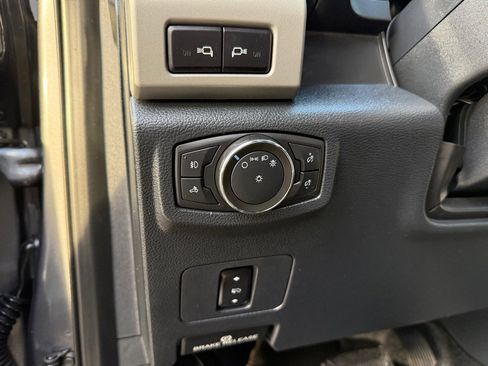 Used 2022 Ford F250 Lariat w/ Lariat Value Package image 21