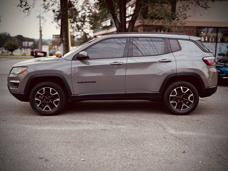 Used 2019 Jeep Compass Sport AWD/4WD image 4