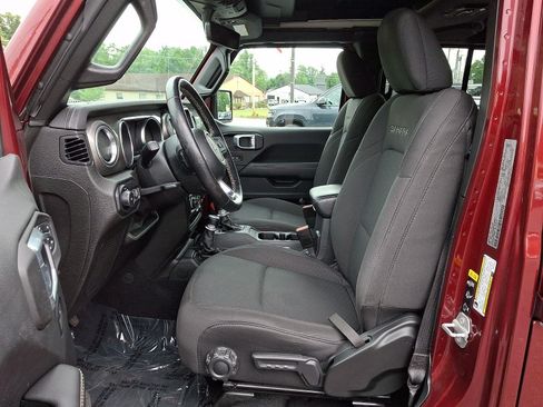 Used 2021 Jeep Wrangler Unlimited Sahara AWD/4WD image 15
