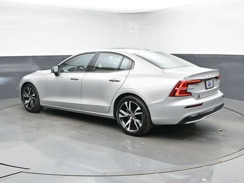 Used 2023 Volvo S60 B5 Core w/ Climate Package FWD image 7