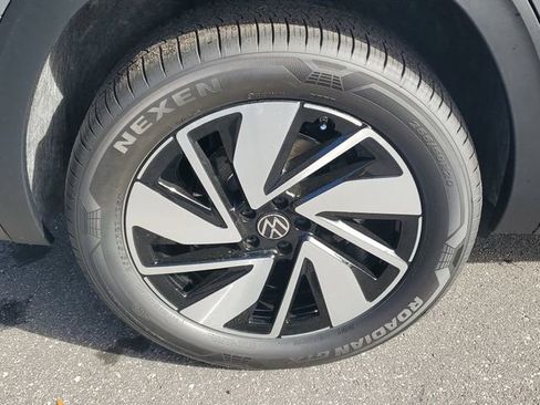 New 2026 Volkswagen Atlas SE image 5